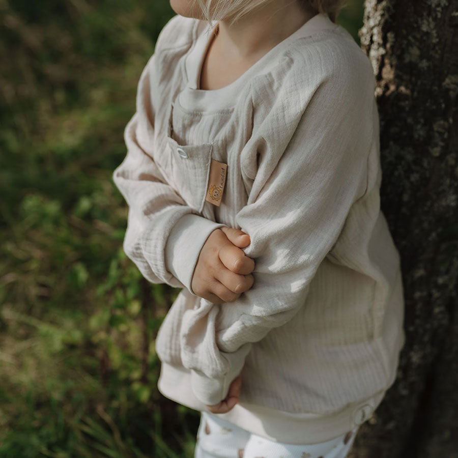Löwenkind x marthas.mini Sweatshirt am Kind