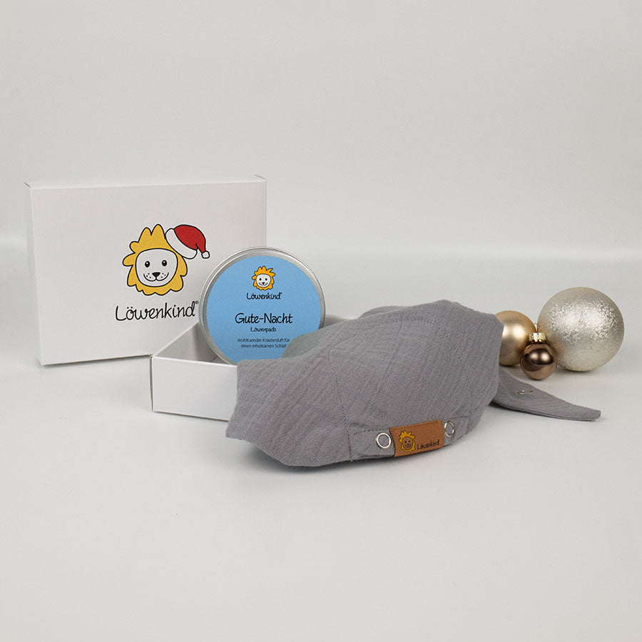 Weihnachts-Geschenkbox mit grauem Halstuch und Kräuterpad-Dose Sorte "Gute-Nacht"