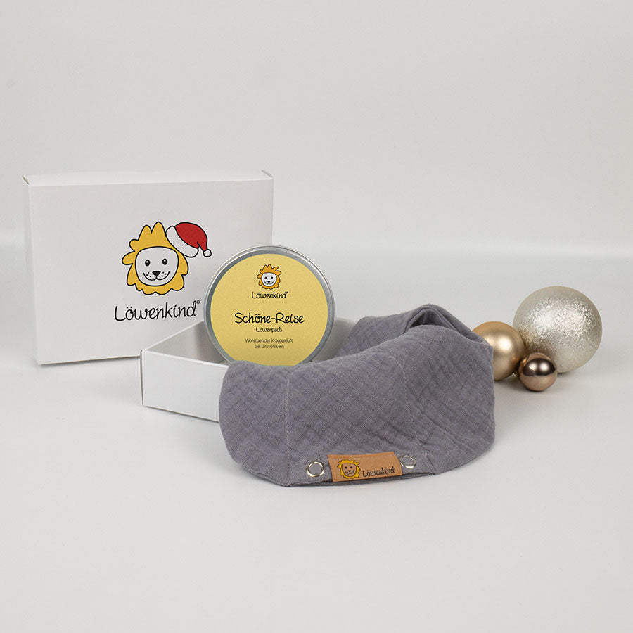Weihnachts-Geschenkbox mit grauem Halstuch und Kräuterpad-Dose Sorte "Schöne-Reise"