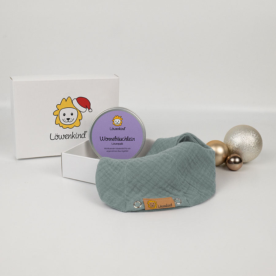 Weihnachts-Geschenkbox mit grünem Halstuch und Kräuterpad-Dose Sorte "Wonnebäuchlein"